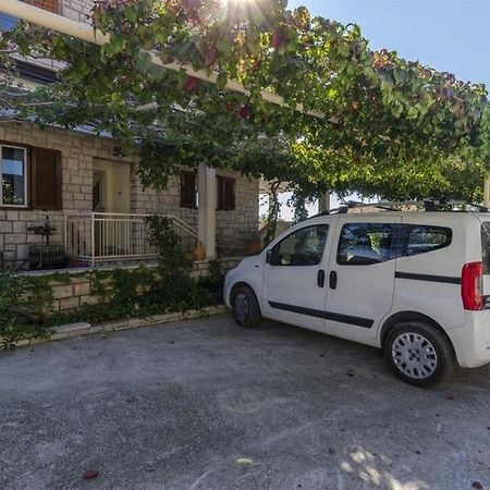 Apartments Lemar - With Parking Bol Exterior foto